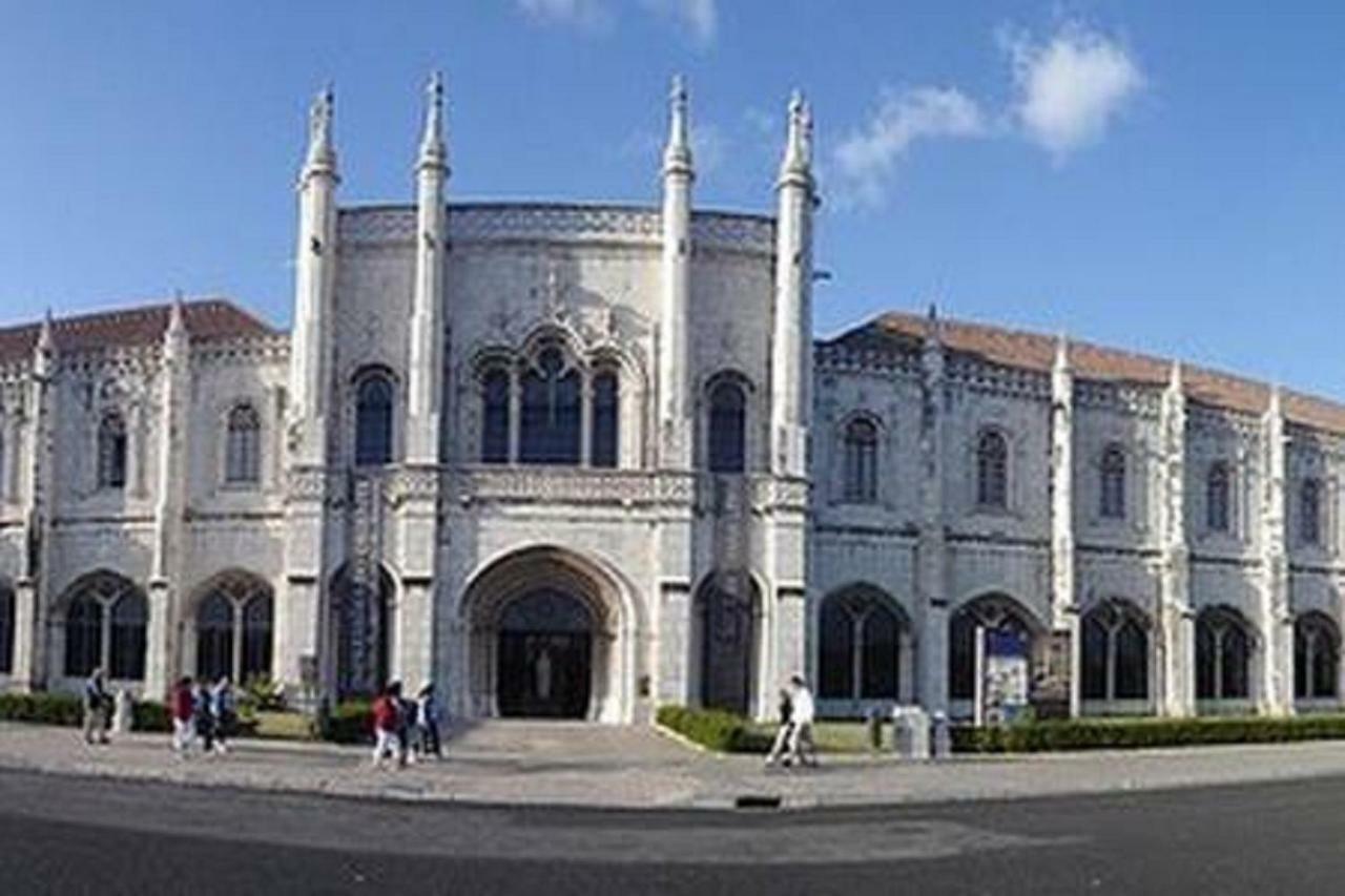 Art-deco In Belem Apartment